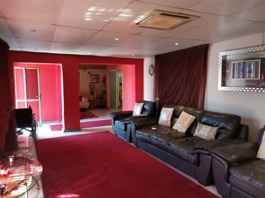 3 Bedroom Property for Sale in Karlienpark North West